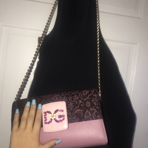 DOLCE AND GABBANA PURSE - Picture 8 of 8